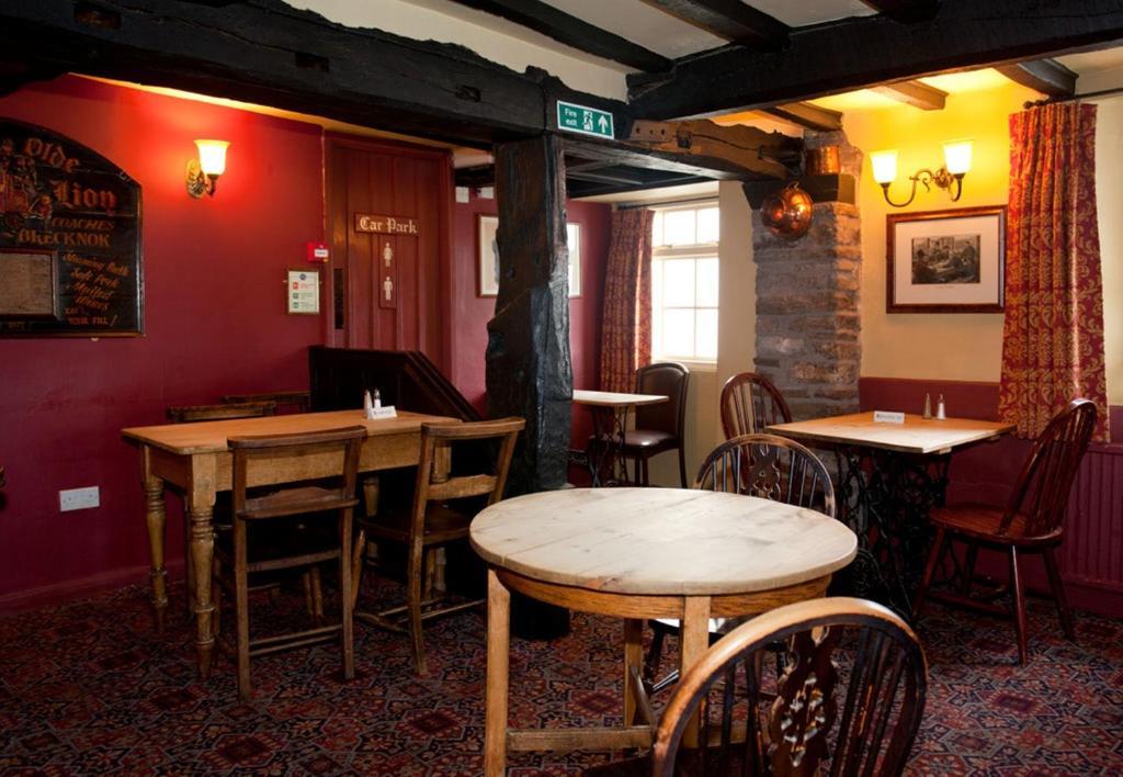 The Old Black Lion Hay-On-Wye Eksteriør billede